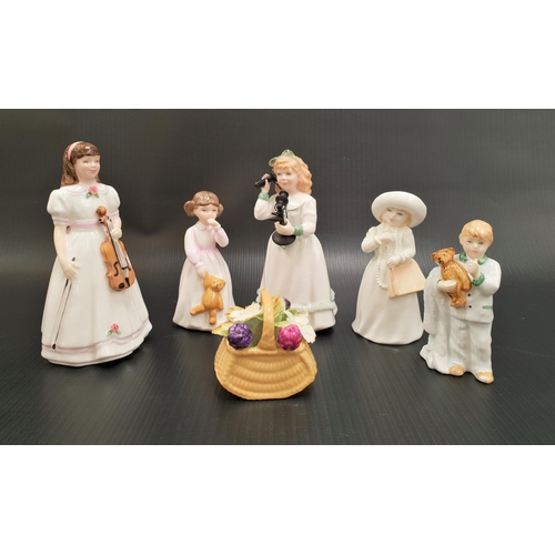 278 - FIVE ROYAL DOULTON FIGURINES
coprising Hello Daddy, HN3651; First Performance, HN3605; Almost Grown,... 