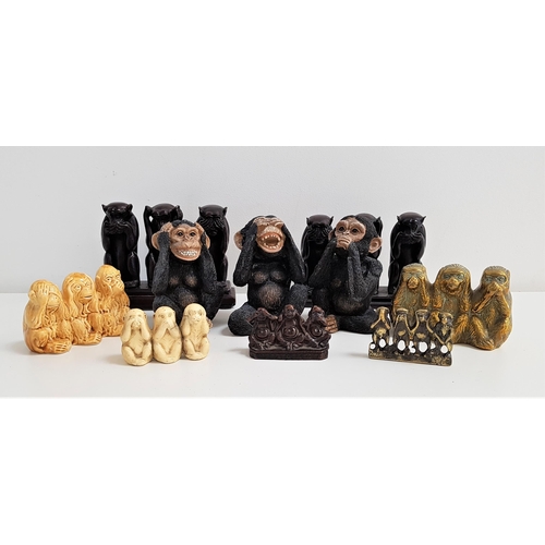 305 - SELECTION OF THE THREE MONKEYS
Speak No Evil, See No Evil and Hear No Evil, in resin, brass, plaster... 