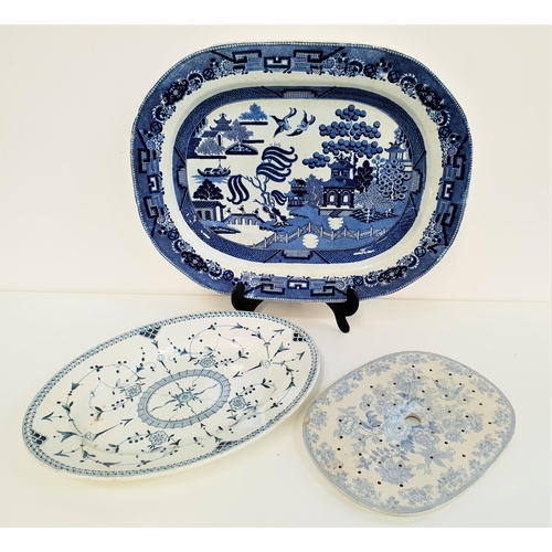 289 - VICTORIAN OVAL MEAT PLATE
transfer decorated in the Willow pattern, with an impressed crown to the b... 