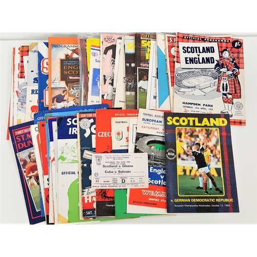 399 - SELECTION OF INTERNATIONAL FOOTBALL PROGRAMMES
including Scotland from the 1960s, England from the 1... 