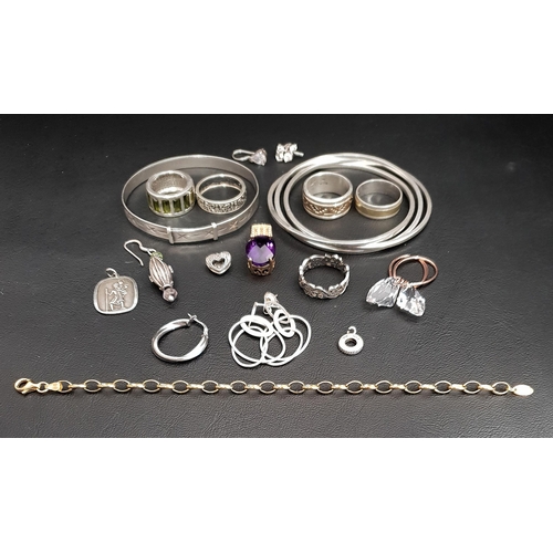 97 - SELECTION OF SILVER AND SILVER MOUNTED JEWELLERY
comprising a Russian wedding style triple interlink... 