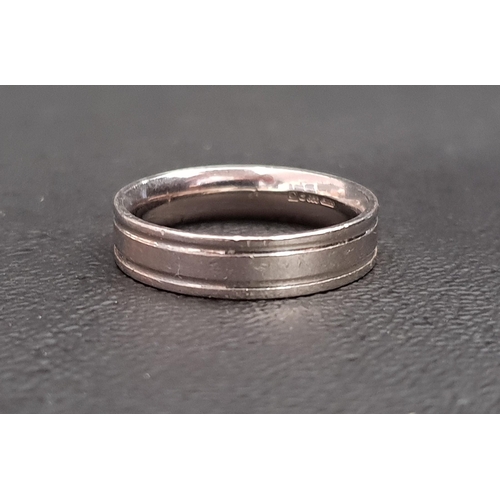 5 - PLATINUM WEDDING BAND
ring size S and approximately 5.6 grams