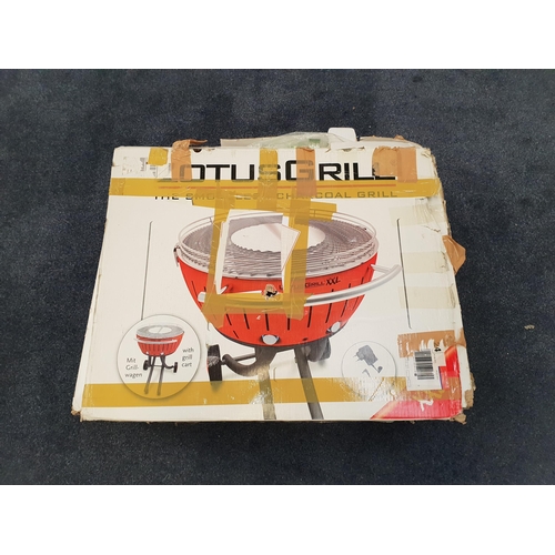 90 - LOTUS GRILL XXL - THE SMOKELESS CHARCOAL GRILL
in red
Note: This item is returned stock and believed... 