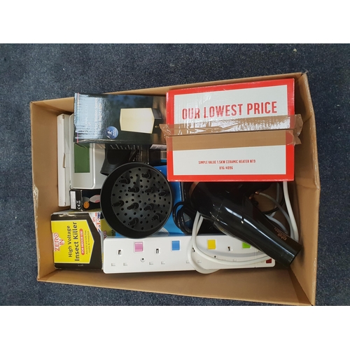 93 - ONE BOX OF ELECTRICAL ITEMS
including a desk/clip fan, a set of digital kitchen scales, a ceramic he... 