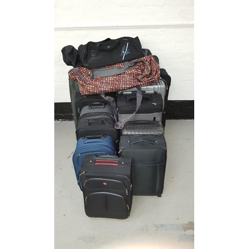 36 - SELECTION OF ELEVEN SUITCASES, FOUR HOLDALLS AND ONE RUCKSACK
including: IT Luggage, Borderline, Min... 