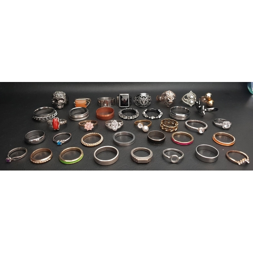 41 - SELECTION OF SILVER AND OTHER RINGS
including large statement rings, stone set rings and enamel exam... 