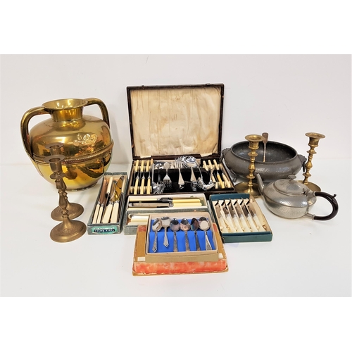 390 - MIXED LOT OF METALWARE
including a bulbous brass spitoon, two pairs of brass candlesticks, hammered ... 