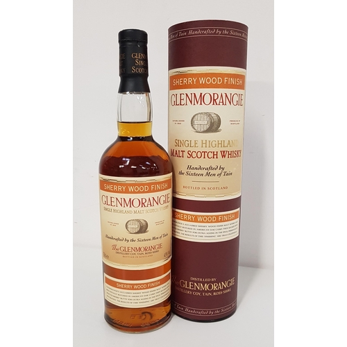 448 - GLENMORANGIE SHERRY WOOD FINISH SINGLE HIGHLAND MALT SCOTCH WHISKY
43% abv and 70cl, in capsule, lev... 