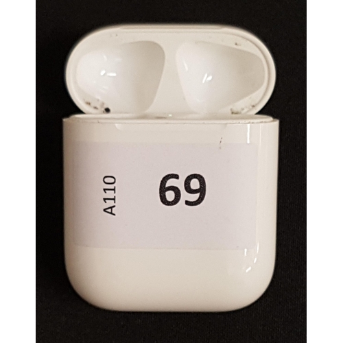 69 - APPLE AIRPODS LIGHTNING CHARGING CASE