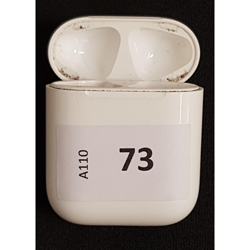 73 - APPLE AIRPODS LIGHTNING CHARGING CASE