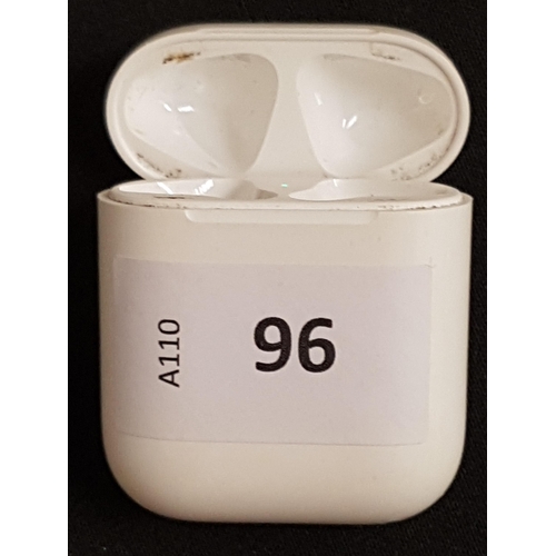 96 - APPLE AIRPODS LIGHTNING CHARGING CASE