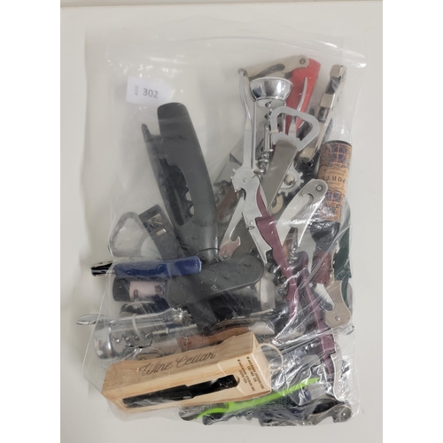 302 - SELECTION OF BOTTLE OPENERS AND CORK SCREWS (32)