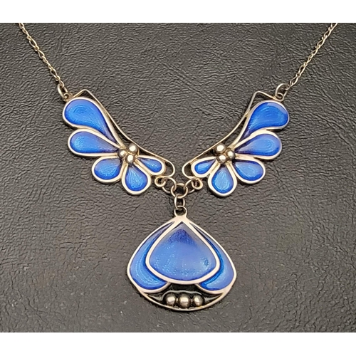 44 - ATTRACTIVE PAT CHENEY ENAMEL DECORATED SILVER NECKLACE
with a central pendant section in three parts... 