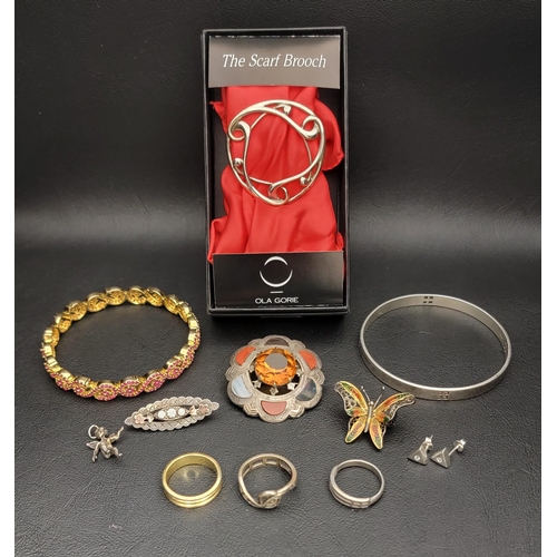 73 - SELECTION OF SILVER AND OTHER JEWELLERY
including an Ola Gorie silver scarf brooch in box; an enamel... 