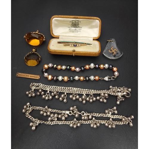 92 - SELECTION OF GOLD, SILVER AND OTHER JEWELLERY
comprising a sapphire and seed pearl set nine carat go... 