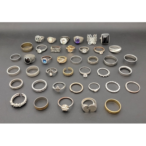 172 - SELECTION OF SILVER AND OTHER RINGS 
including stone set rings, bands and statement rings