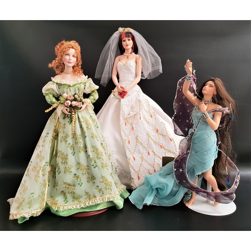 410 - THE ASHTON-DRAKE GALLERIES DOLL
'Fire', The Leonardo Collection doll in Irish costume, and a Frankli... 