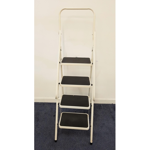 309 - MODERN METAL FOLDING STEP LADDER
with four steps, 158cm high