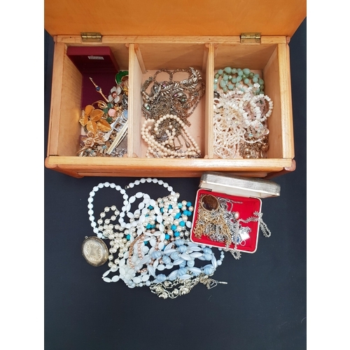 160 - SELECTION OF VINTAGE COSTUME JEWELLERY
including various bead necklaces, pendants, enamel and stone ... 