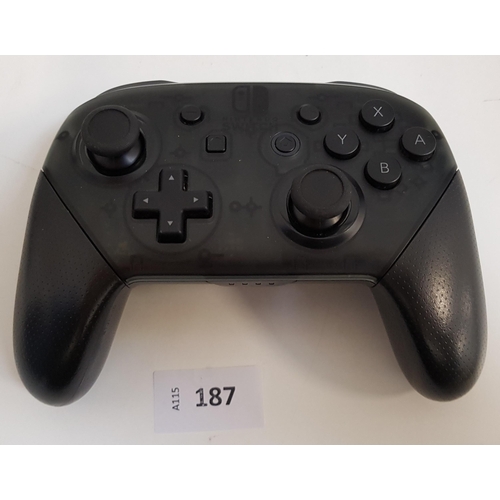 187 - NINTENDO SWITCH PRO CONTROLLER
model HAC-013