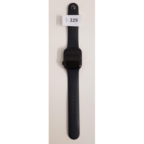 229 - APPLE WATCH SERIES 7
41mm, model A2476, serial number T0WQXGCVMF, Apple Account locked.
Note: It is ... 