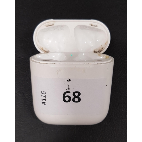 68 - APPLE AIRPODS LIGHTNING CHARGING CASE