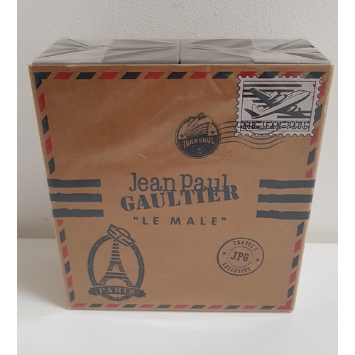 207 - NEW AND BOXED JEAN PAUL GAUTIER 'LE MALE' EAU DE TOILETTE NATURAL SPRAY
the box contains 2x 40ml bot... 