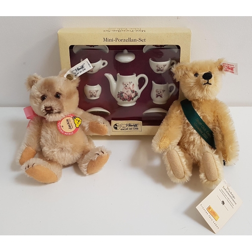 355 - STEIFF JACKIE BEAR
with ear button and label marked 0004960n and a label 'Jackie Replica 1953', with... 