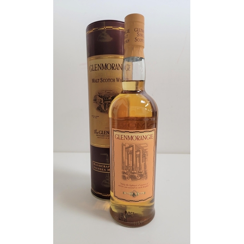 349 - GLENMORANGIE 10 YEAR OLD HIGHLAND SINGLE MALT SCOTCH WHISKY
in capsule, 70cl and 40%, level lower ne... 