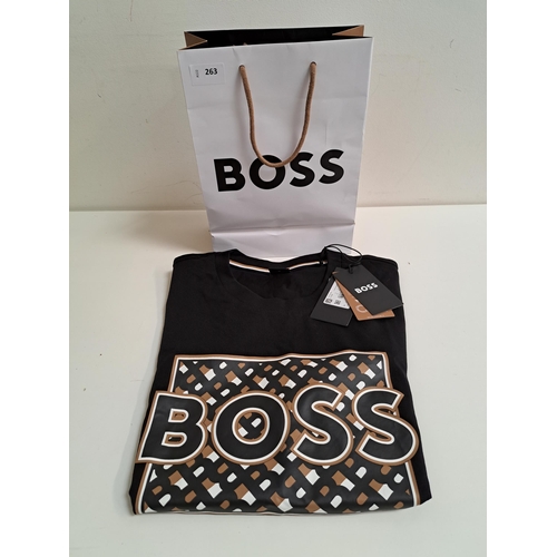 263 - NEW WITH TAGS HUGO BOSS BOSS T-SHIRT
size M, in Boss bag