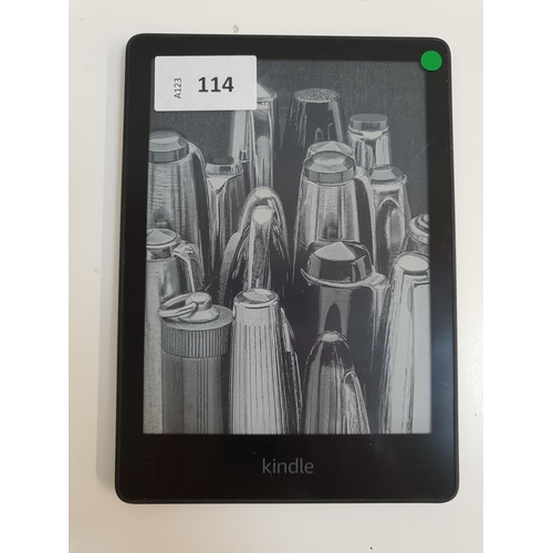 114 - AMAZON KINDLE PAPERWHITE 5
serial number G001 PX11 2096 044X
Note: It is the buyer's responsibility ... 