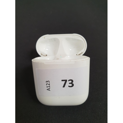 73 - APPLE AIRPODS LIGHTNING CHARGING CASE