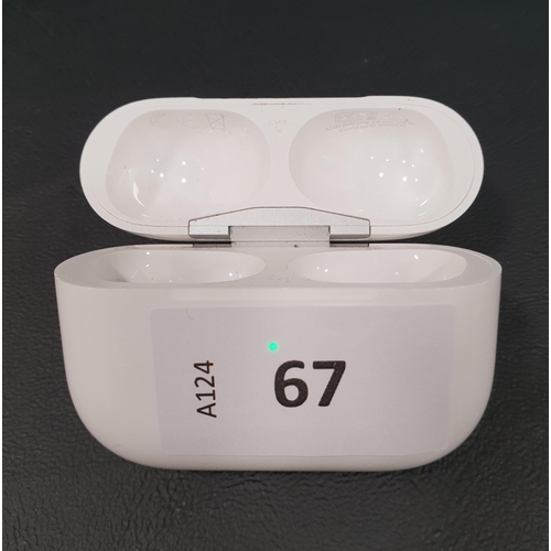 67 - APPLE AIRPODS PRO CHARGING CASE