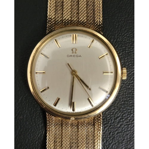 18 - GENTLEMAN'S OMEGA NINE CARAT GOLD WRISTWATCH
the champagne dial with baton five minute markers, the ... 