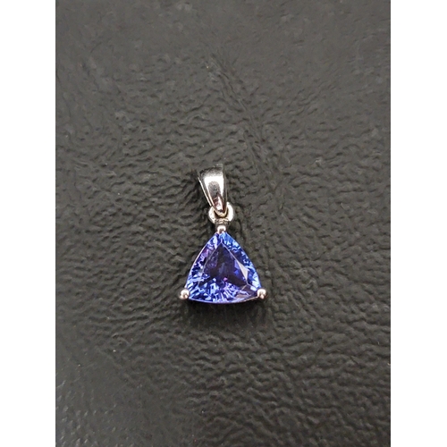 74 - GOOD QUALITY TANZANITE SINGLE STONE PENDANT
by Iliana, the trillion cut tanzanite approximately 0.65... 