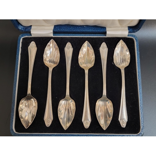 154 - CASED SET OF GEORGE V SILVER GRAPEFRUIT SPOONS
the six grapefruit spoons Birmingham 1932, maker Purc... 