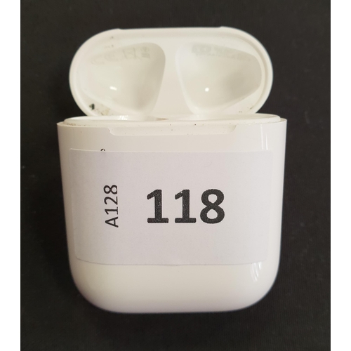 118 - APPLE AIRPODS LIGHTNING CHARGING CASE