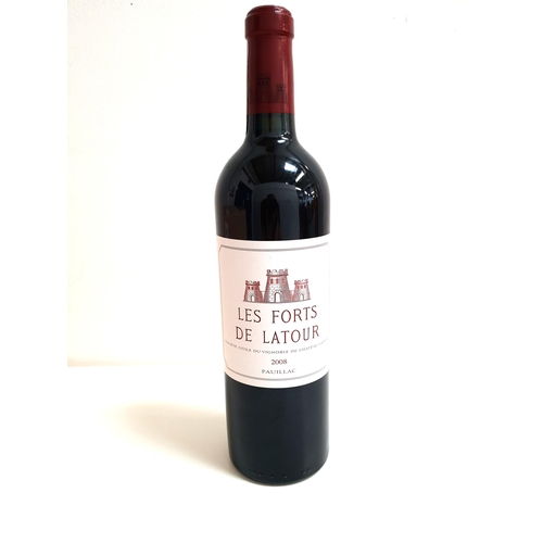 302 - LES FORTS DE LATOUR PAUILLAC 2008
6 bottles, in original wooden case, 75cl and 13%