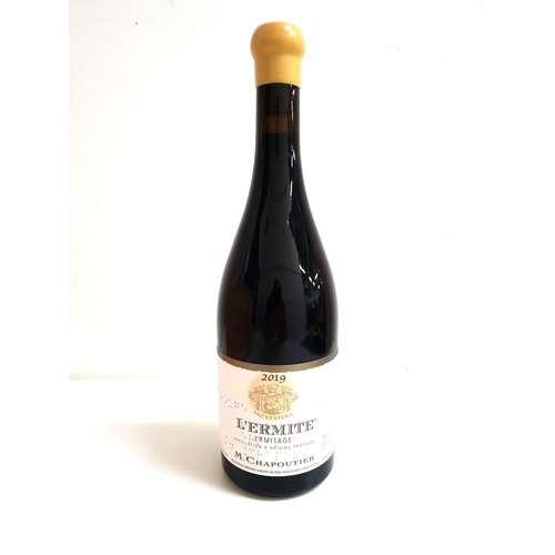 304 - M. CHAPOUTIER L'ERMITE ERMITAGE 2019
6 bottles, in original wooden case, 75cl and 14.5%