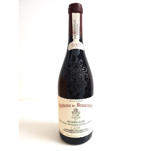 313 - CHATEAU DE BEAUCASTEL CHATEAUNEUF-DU-PAPE 2007
6 bottles, in original wooden case, 75cl and 14.5%