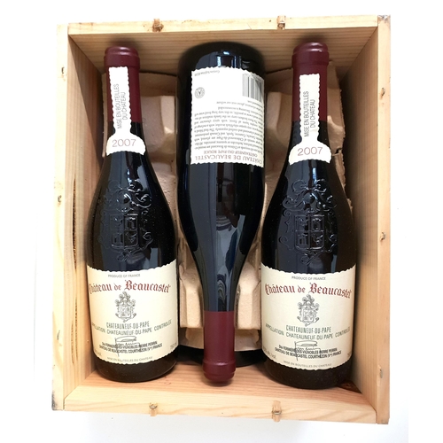 315 - CHATEAU DE BEAUCASTEL CHATEAUNEUF-DU-PAPE 2007
6 bottles, in original wooden case, 75cl and 14.5%