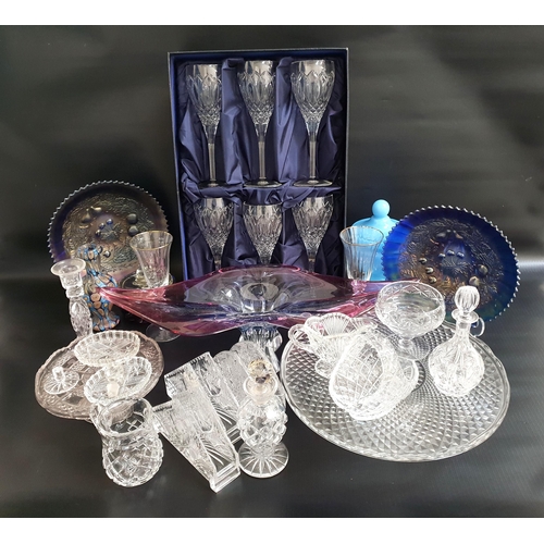 192 - MIXED LOT OF GLASSWARE
including a boxed set of Stuart crystal wines, two carnival blue glass fruit ... 