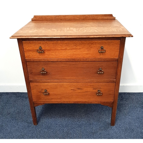 440 - 1930s OAK CHEST OF DRAWERS
with a shaped raised back above a moulded top with three drawers below, s... 