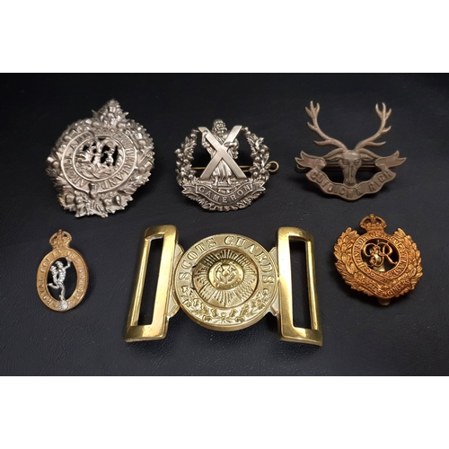 383 - SELECTION OF MILITARY BADGES
comprising the Argyll And Sutherland Highlanders, Queens Own Cameron Hi... 