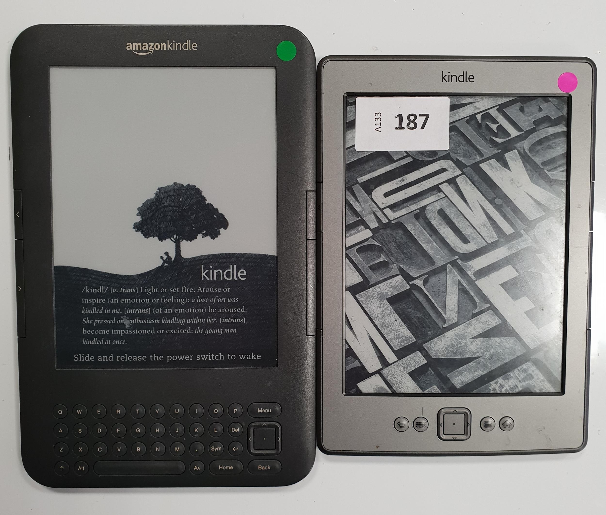 TWO AMAZON KINDLE PAPERWHITE E-READERS comprising a Kindle No 