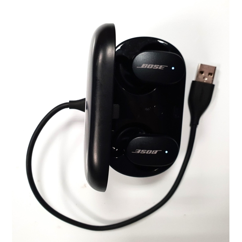 103 - BOSE QUIETCOMFORT EARBUDS WITH CHARGING CASE
model 729708, with charging cable