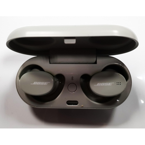 104 - BOSE SPORT EARBUDS WITH CHARGING CASE
model 427929