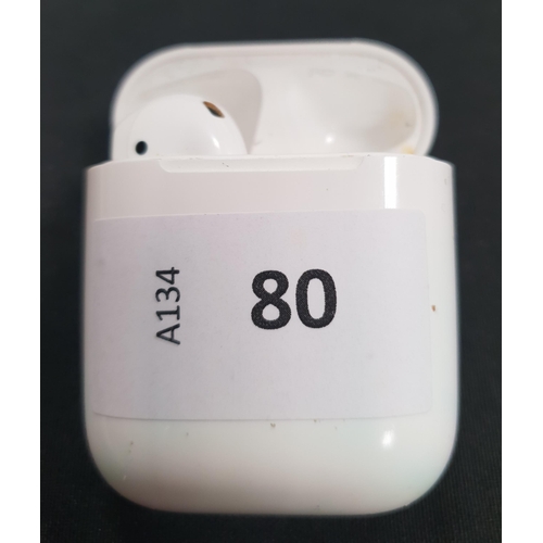 80 - SINGLE APPLE AIRPOD 2ND GENERATION
in Lightning charging case