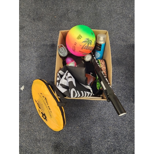 77 - ONE BOX OF MISCELLANEOUS ITEMS
including a 2-in1 target goal, a ball, spray paint, de-icer, approx. ... 