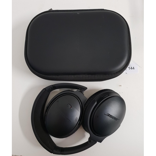 PAIR BOSE QC35 ON-EAR BLUETOOTH ACOUSTIC NOISE CANCELLING HEADPHONES
in case